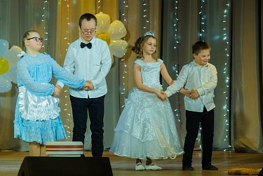 Солнечные дети поставили мюзикл
